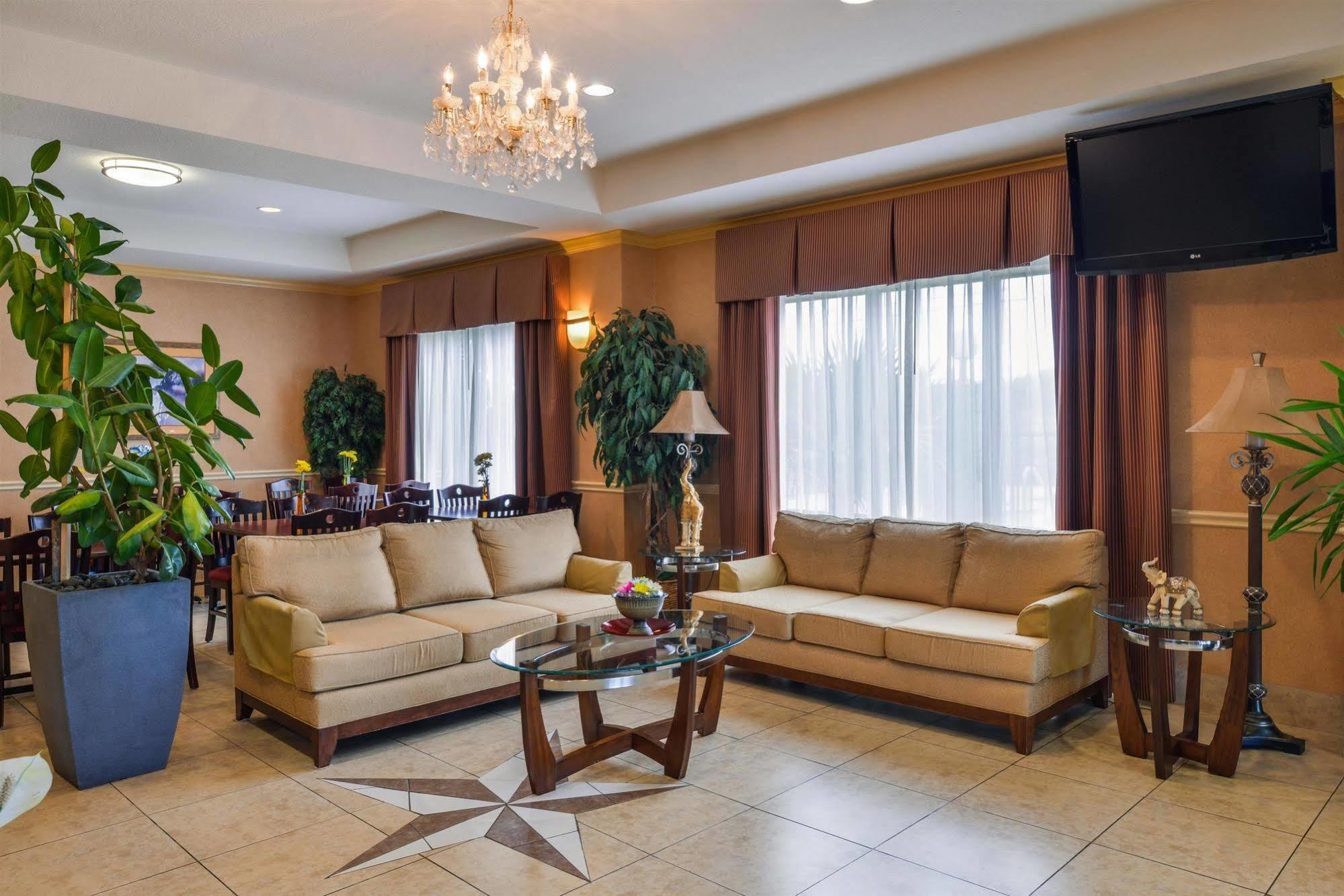 Americas Best Value Inn & Suites-Ливингстон Экстерьер фото